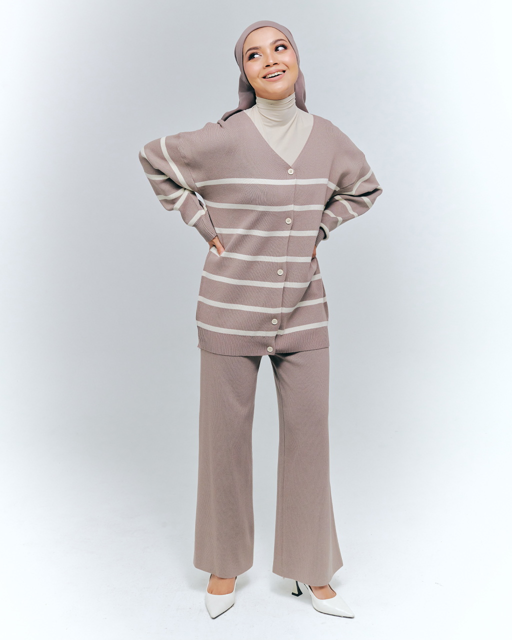 ESTHER SET IN GREY