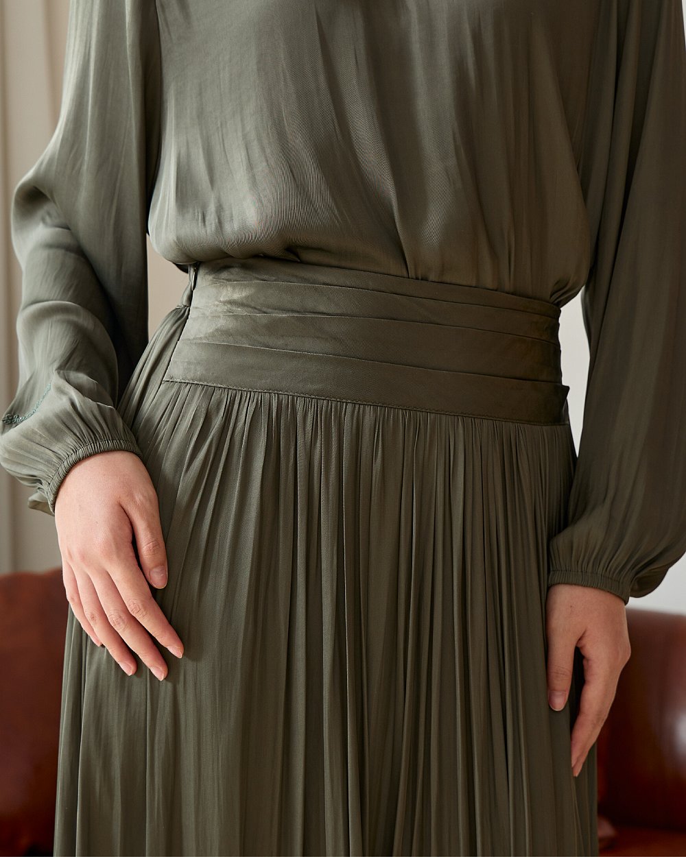 HA GEORGINA IN DARK OLIVE