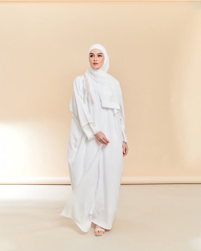 DEFECT RIYADH SET IN OFF WHITE