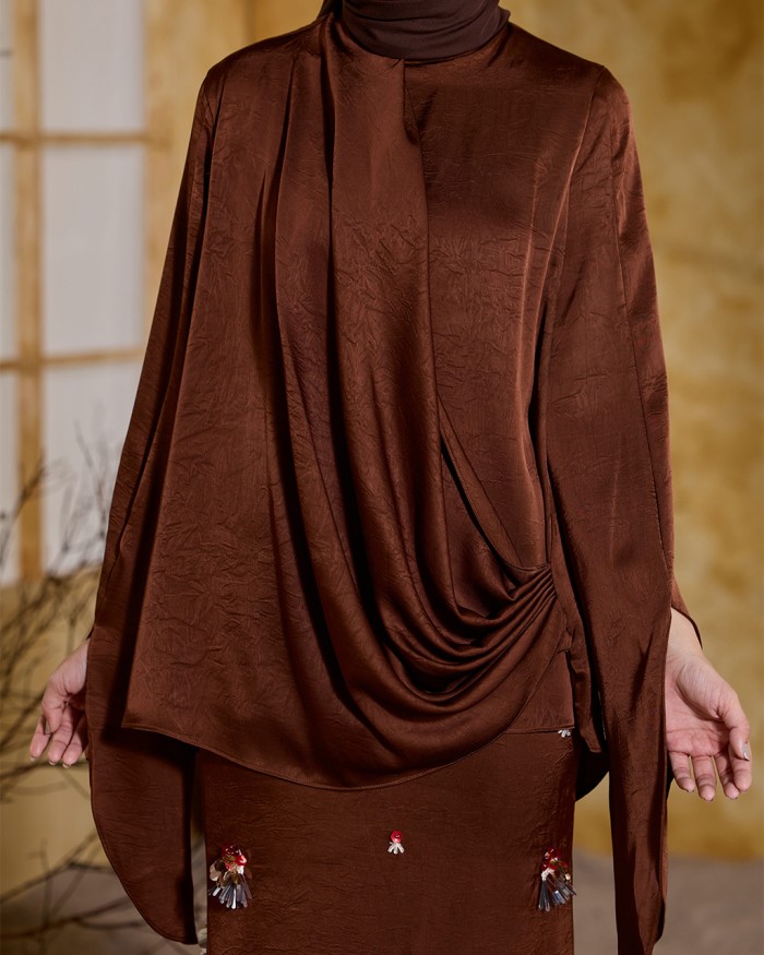 LAYLAA IN RICH BROWN