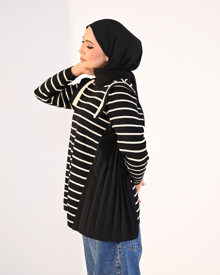 MOLLY TOP IN BLACK