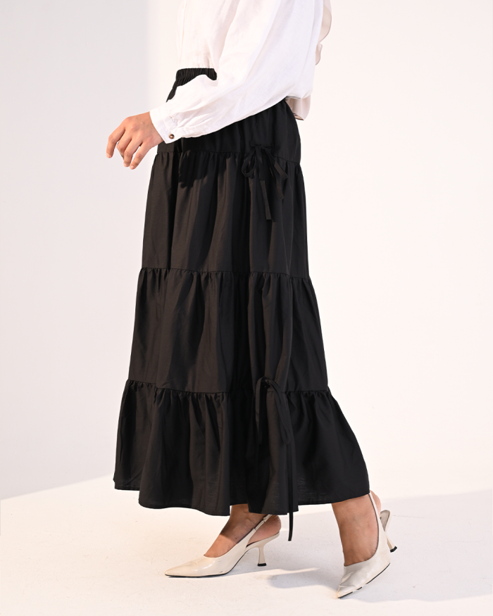 RAISSA SKIRT IN BLACK