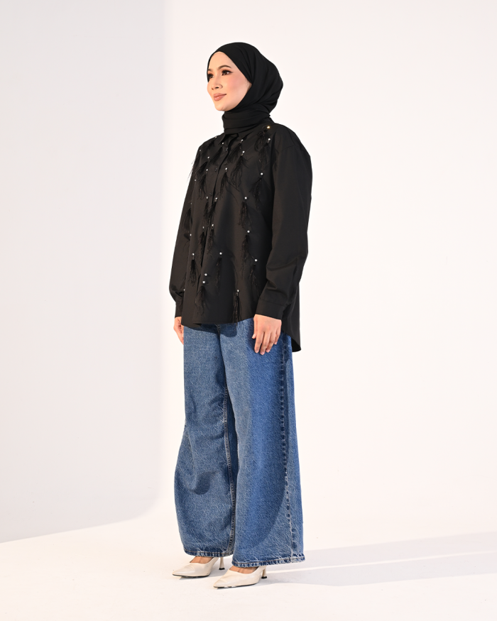 LIONA TOP IN BLACK