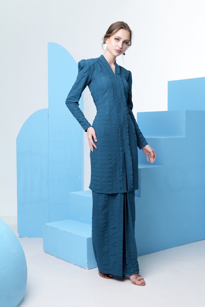 ERNA IN TEAL BLUE
