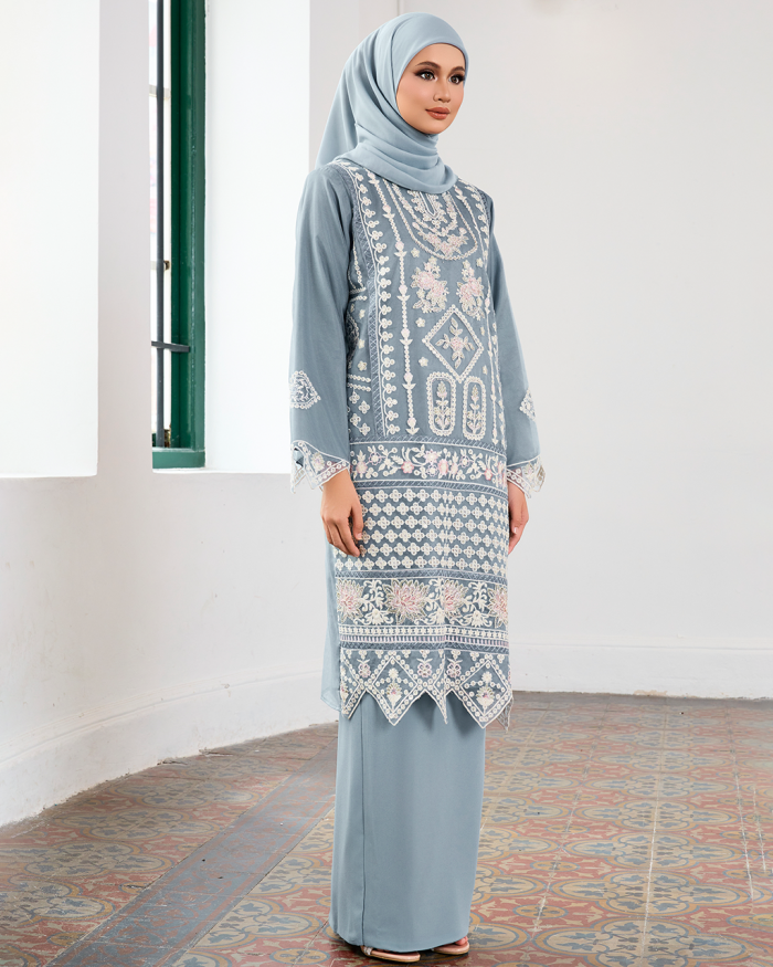 ESHA IN SKY BLUE