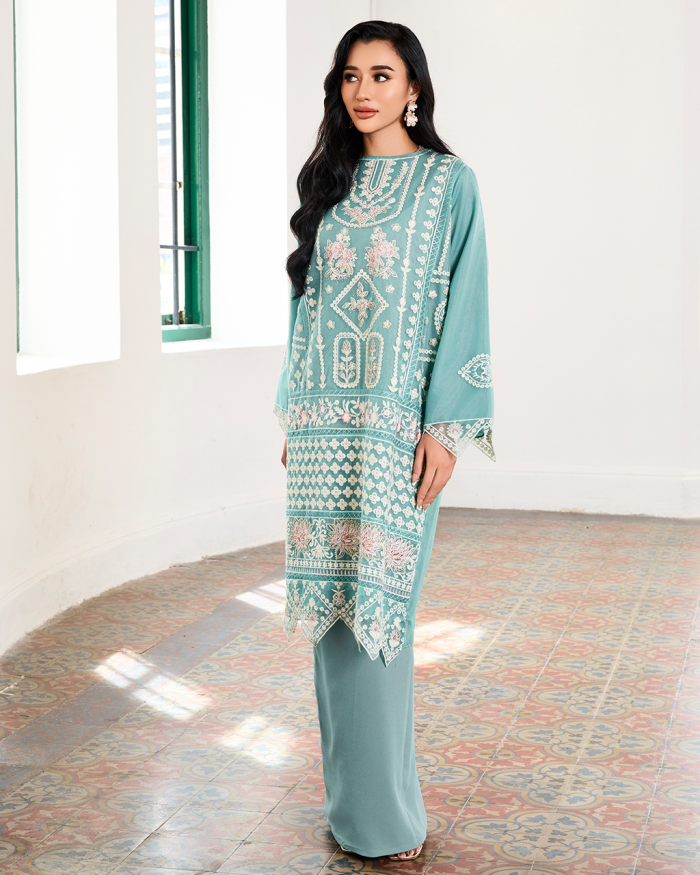 DEFECT ESHA IN TURQUOISE