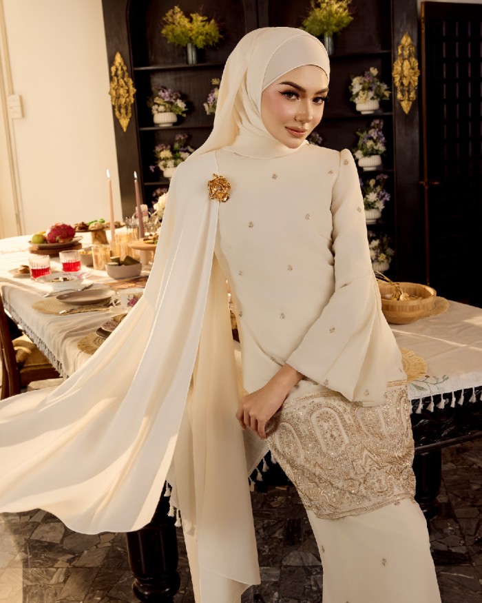 DEFECT EYANA IN CREAM