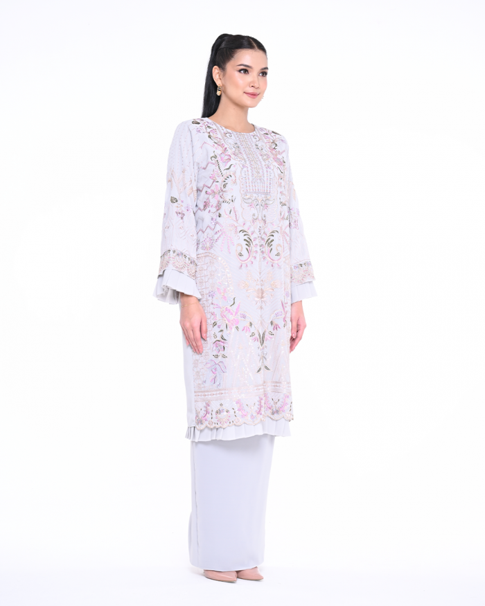 AMISHA IN LIGHT GREY