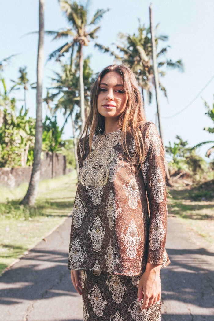 MARIYA IN BROWN