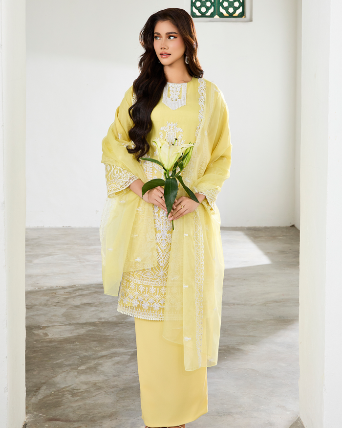 NISHA IN LIGHT YELLOW