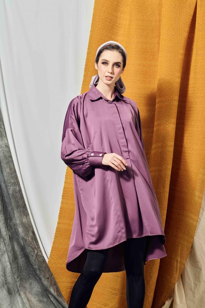 OPHELIA IN PLUM