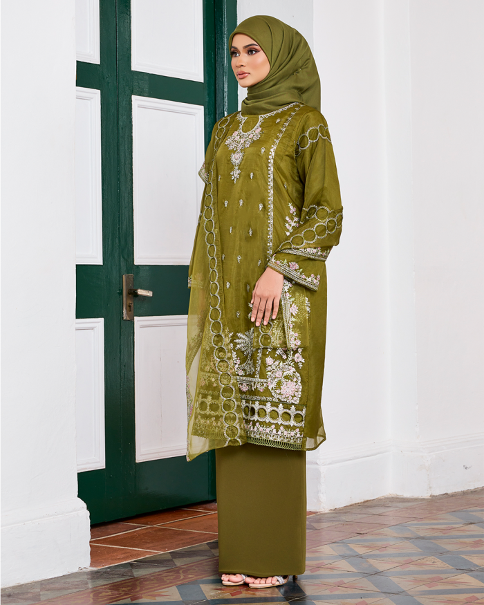 DEFECT PRISHA IN OLIVE GREEN