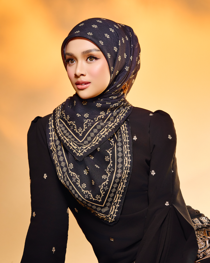 TENUN RAYA SARI IN BLACK