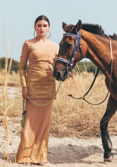 TARANI IN NUDE