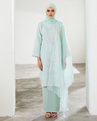 DEFECT NISHA IN TIFFANY GREEN