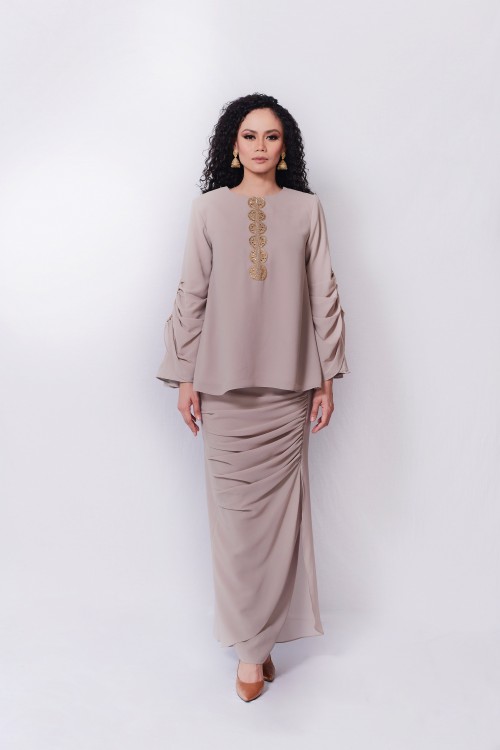 SP RAYA IN MISHRA KURUNG (LAUREL GREY)