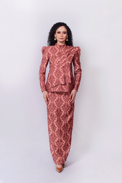 SP RAYA IN DHUPIA KURUNG (SALMON BRICK)