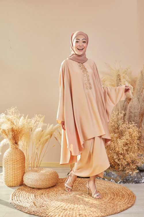 DEF RANI CAFTAN IN GOLD