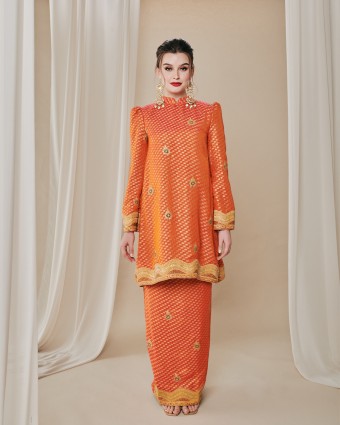 ANJALI SAREE KURUNG IN BURNT ORANGE