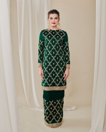 ANJANA SAREE KURUNG IN EMERALD GREEN