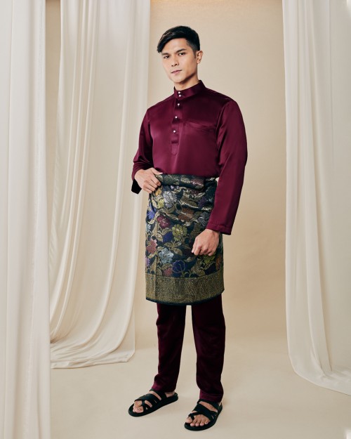 BAJU MELAYU IN PURPLE PLUM