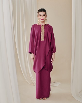 ANCHAL CAFTAN IN MAGENTA
