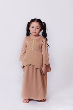 SP RAYA IN SANDHYA KIDS (SANDY NUDE)