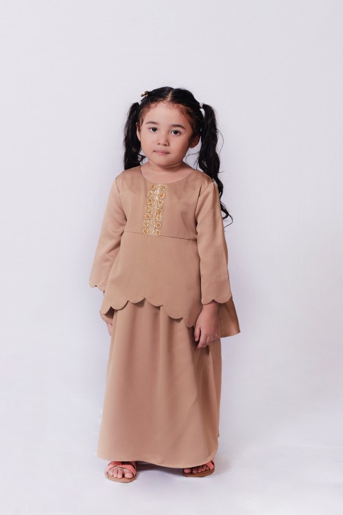 SP RAYA IN SANDHYA KIDS (SANDY NUDE)