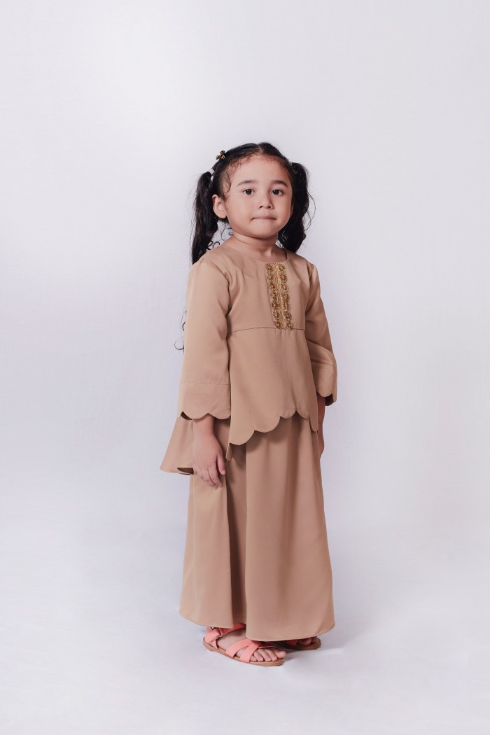 SP RAYA IN SANDHYA KIDS (SANDY NUDE)