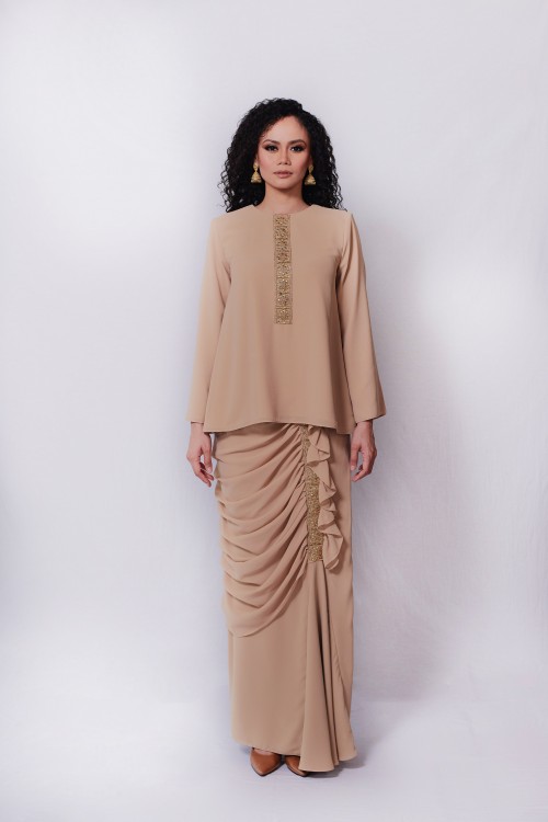 SP RAYA IN MADHU KURUNG (LATTE)