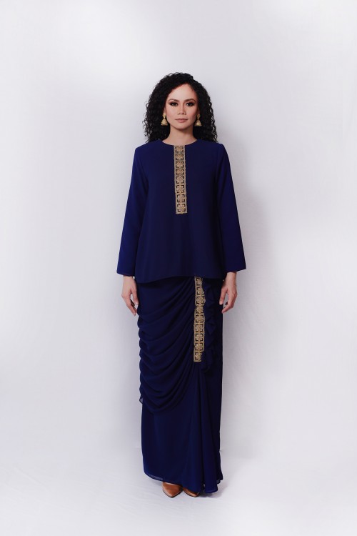 SP RAYA IN MADHU KURUNG (NAVY BLUE)
