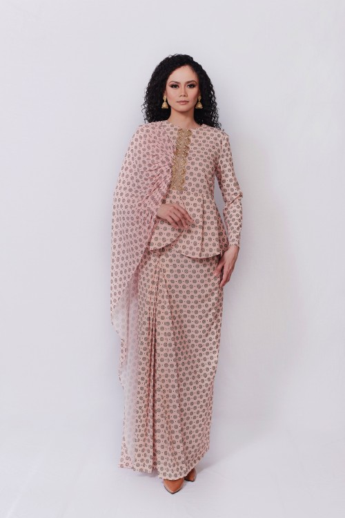 SP RAYA IN ROOPA KEBAYA (CORAL PINK)