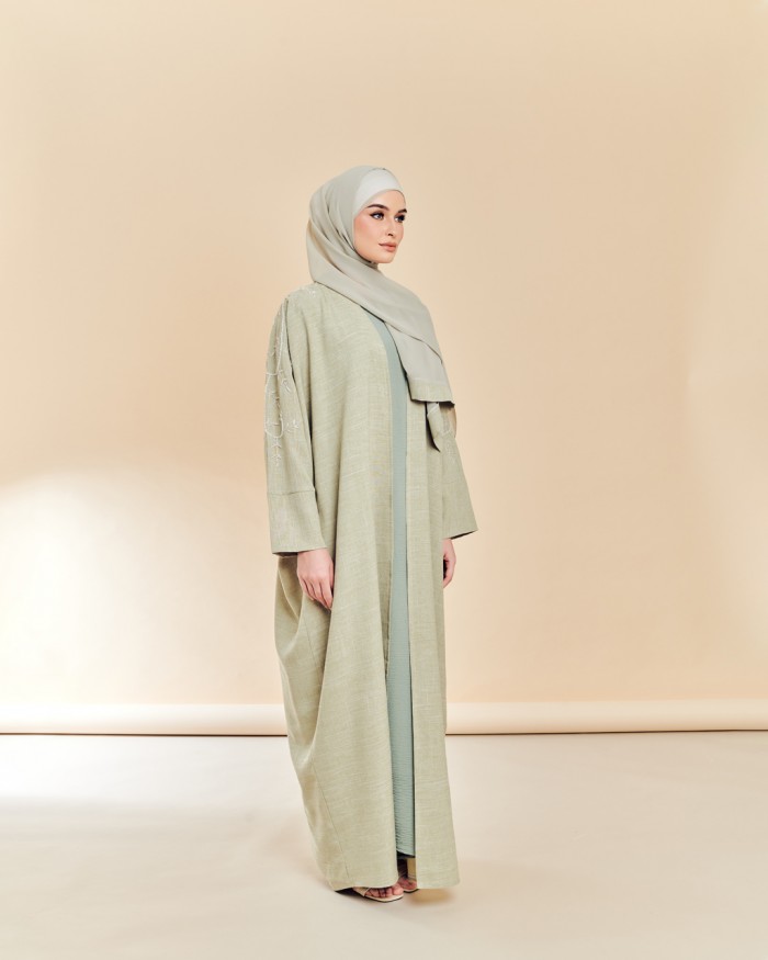DEFECT MEDINA SET IN SOFT GREEN