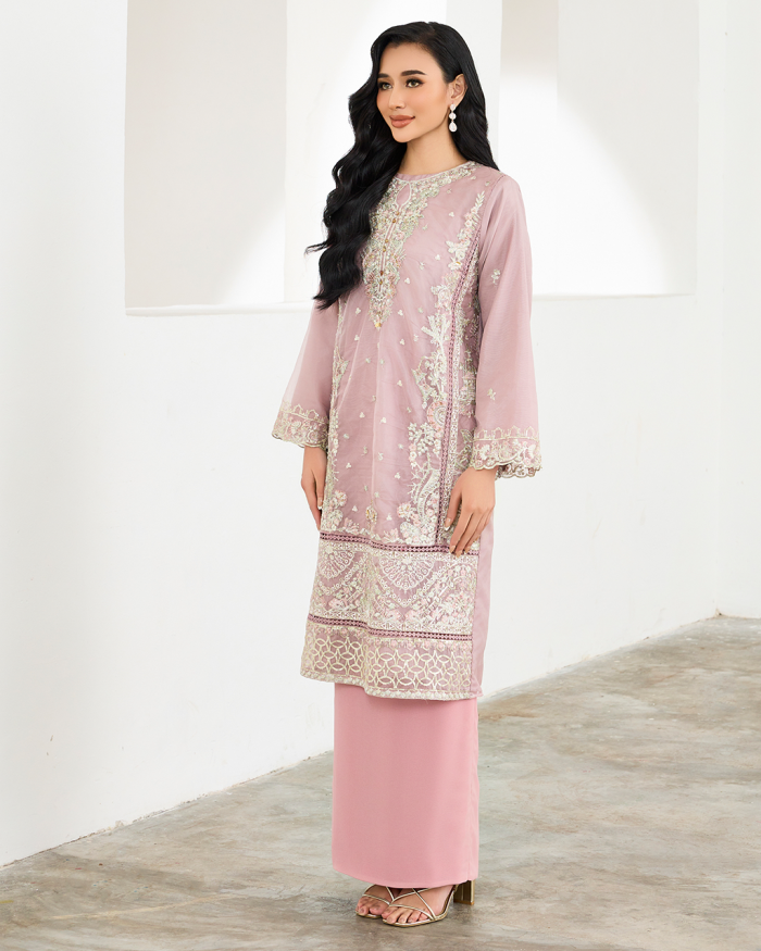 AMAYA IN LILAC
