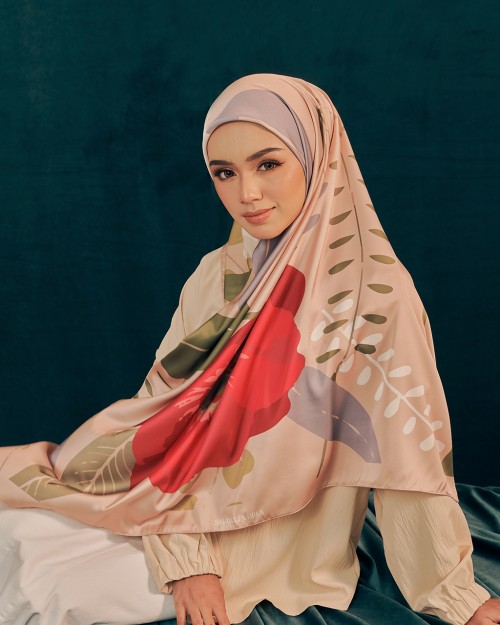 JASMINE IN AMRYLISS