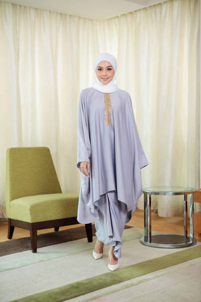 ANSHIKA CAFTAN IN LILAC GREY