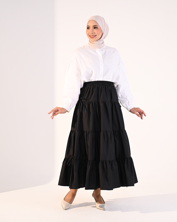 RAISSA SKIRT IN BLACK