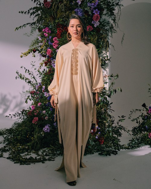 RAMIKA LONG CAFTAN IN CREAM