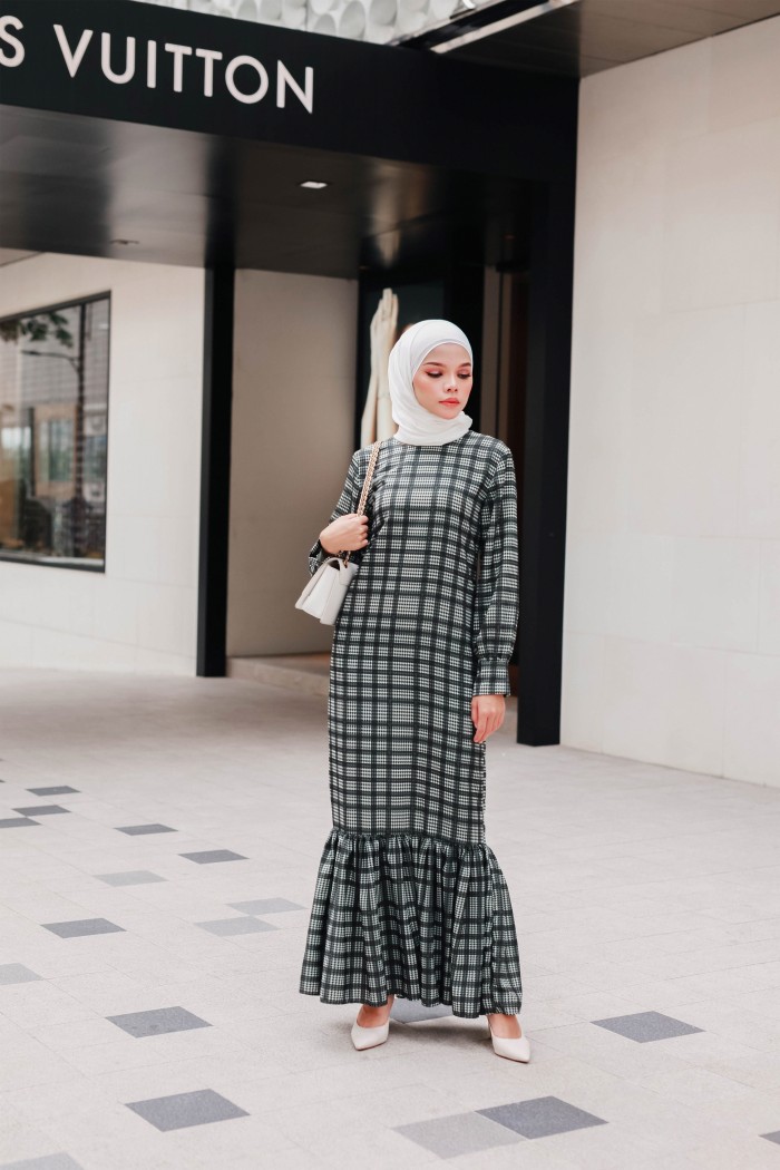 DARBY DRESS IN DARK GREY