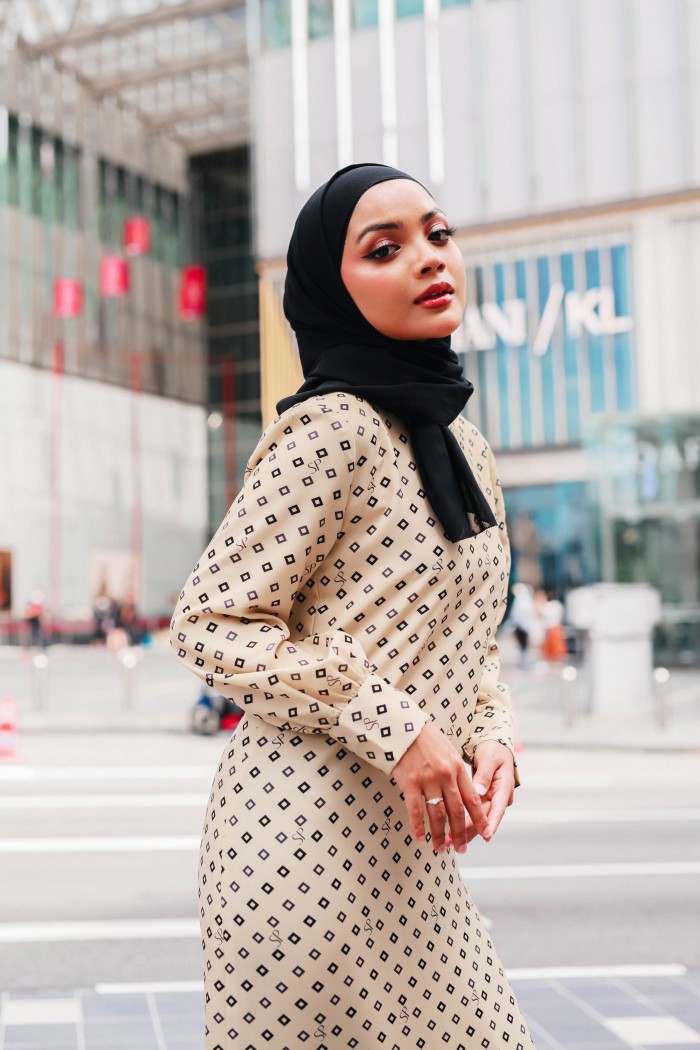 DARBY DRESS IN SOFT BEIGE