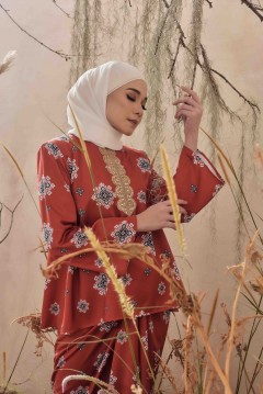 DARIKA IN MANDARIN WHITE