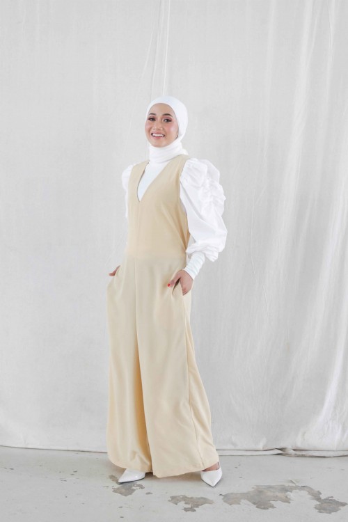 DELLA JUMPSUIT IN BEIGE