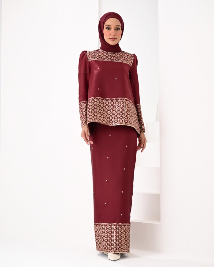 DEFECT YASHIKA IN MAROON