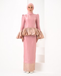 DEFECT BINDIYA IN PASTEL PINK