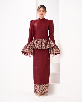 BINDIYA IN MAROON