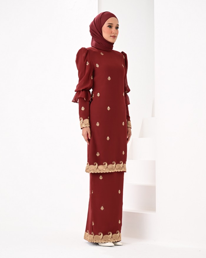 DEFECT DARSHA IN MAROON