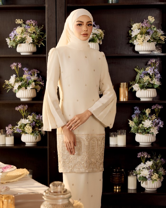 DEFECT EYANA IN CREAM