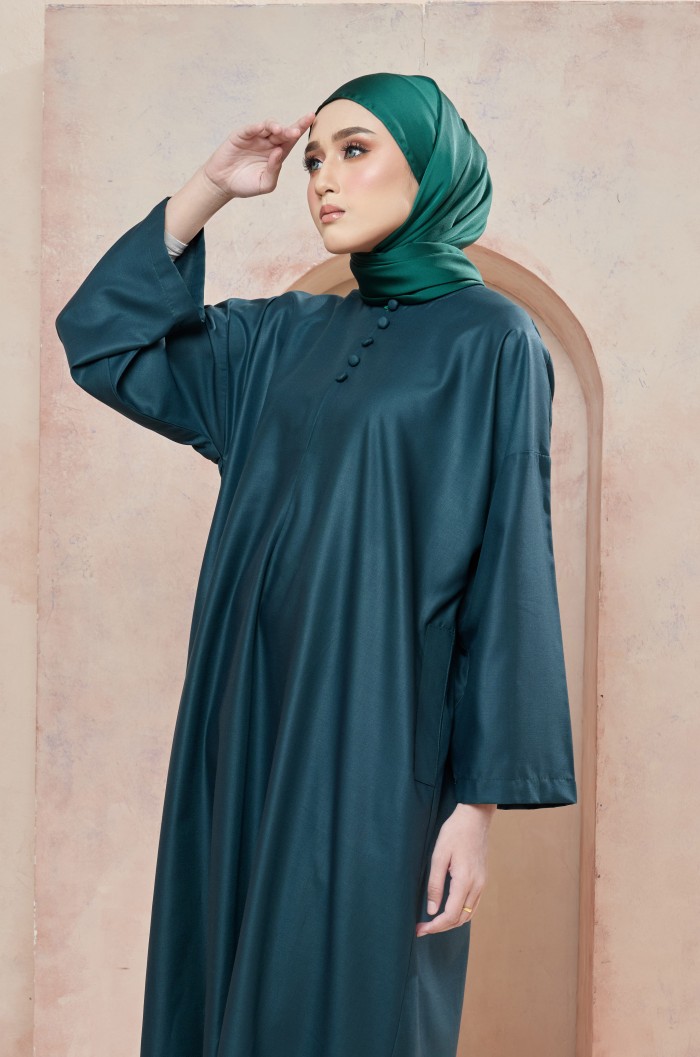 HOMELEISURE CAFTAN IN EMERALD GREEN