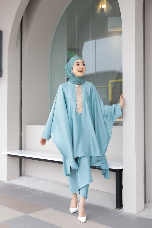RANI CAFTAN IN OCEAN BLUE