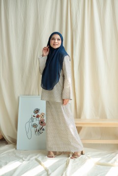 KURUNG JOHANA IN CREAM